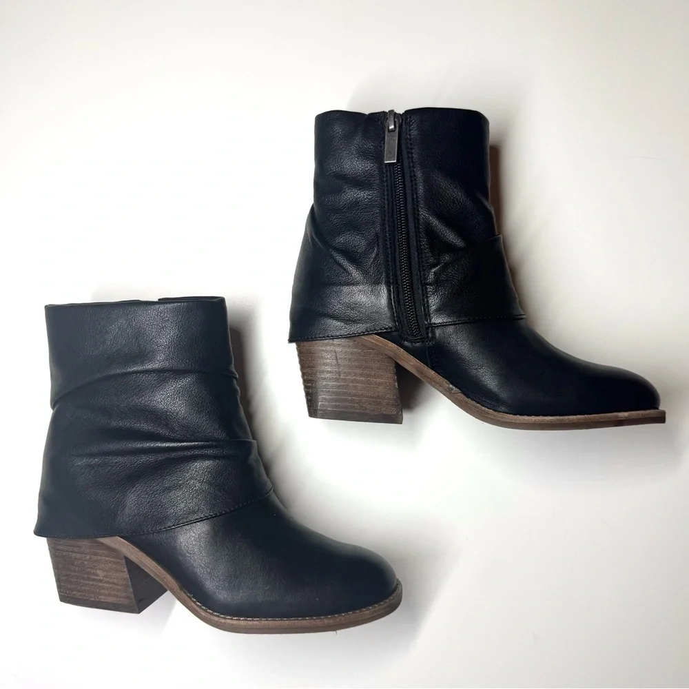 Earth Women’s Savvy Block Black Heel Ruched Casual Booties Size- 5 M